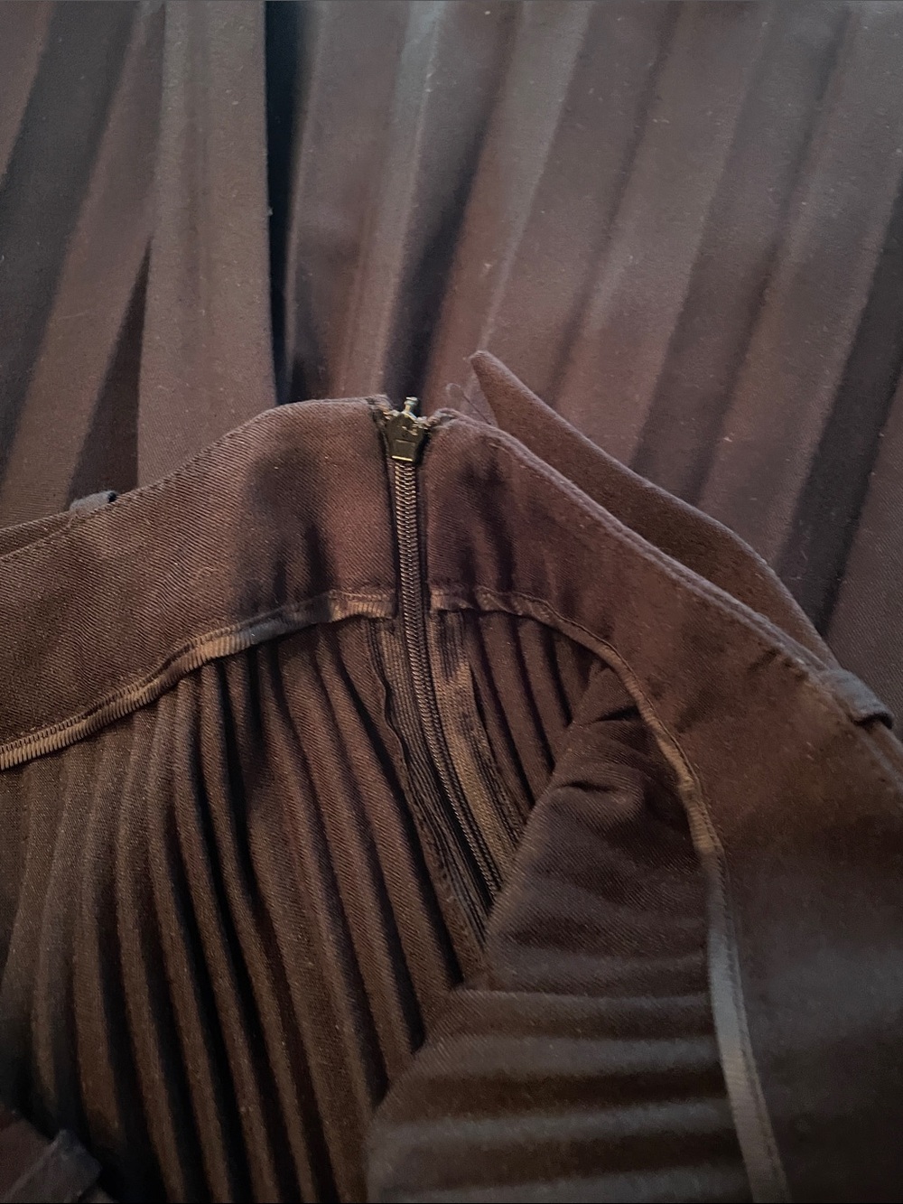 Zara Black Pleated Midi Skirt with Matching Belt - Picture 3 of 3